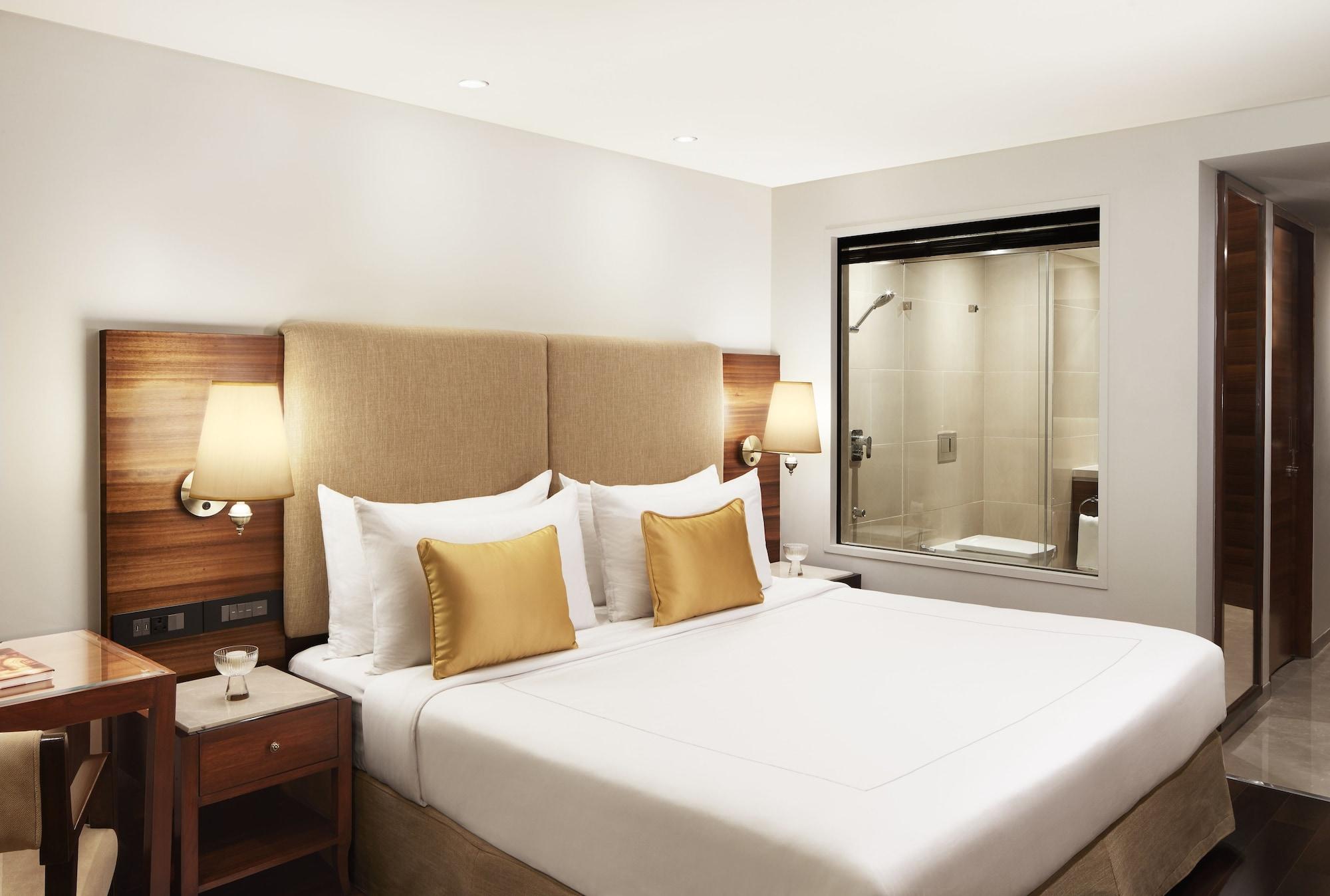 President - Ihcl Seleqtions Hotel Мумбай Екстериор снимка A room at the Taj Bengal