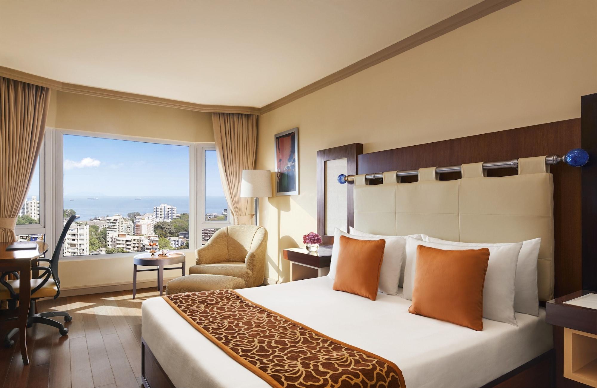 President - Ihcl Seleqtions Hotel Мумбай Екстериор снимка