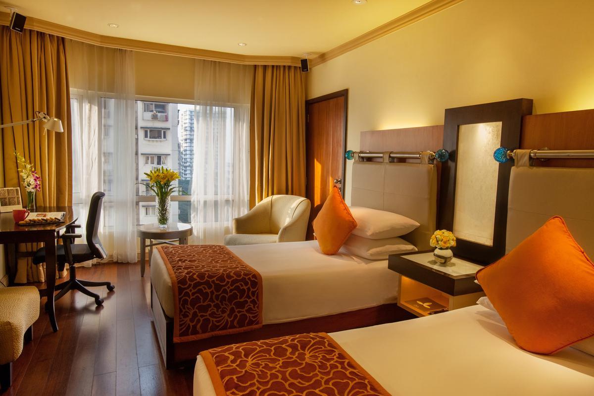 President - Ihcl Seleqtions Hotel Мумбай Екстериор снимка A room at the Taj Bengal